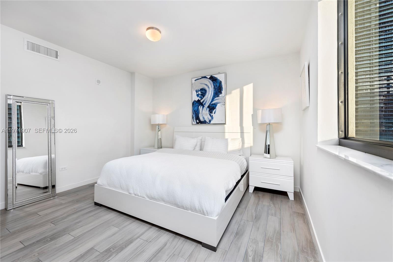 image Nine at Mary Brickell Village9