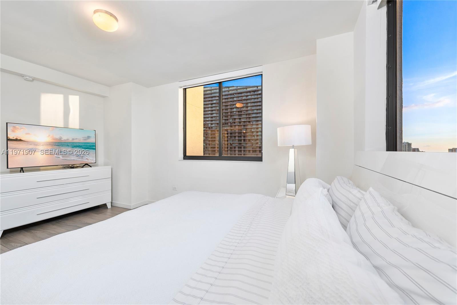 image Nine at Mary Brickell Village18