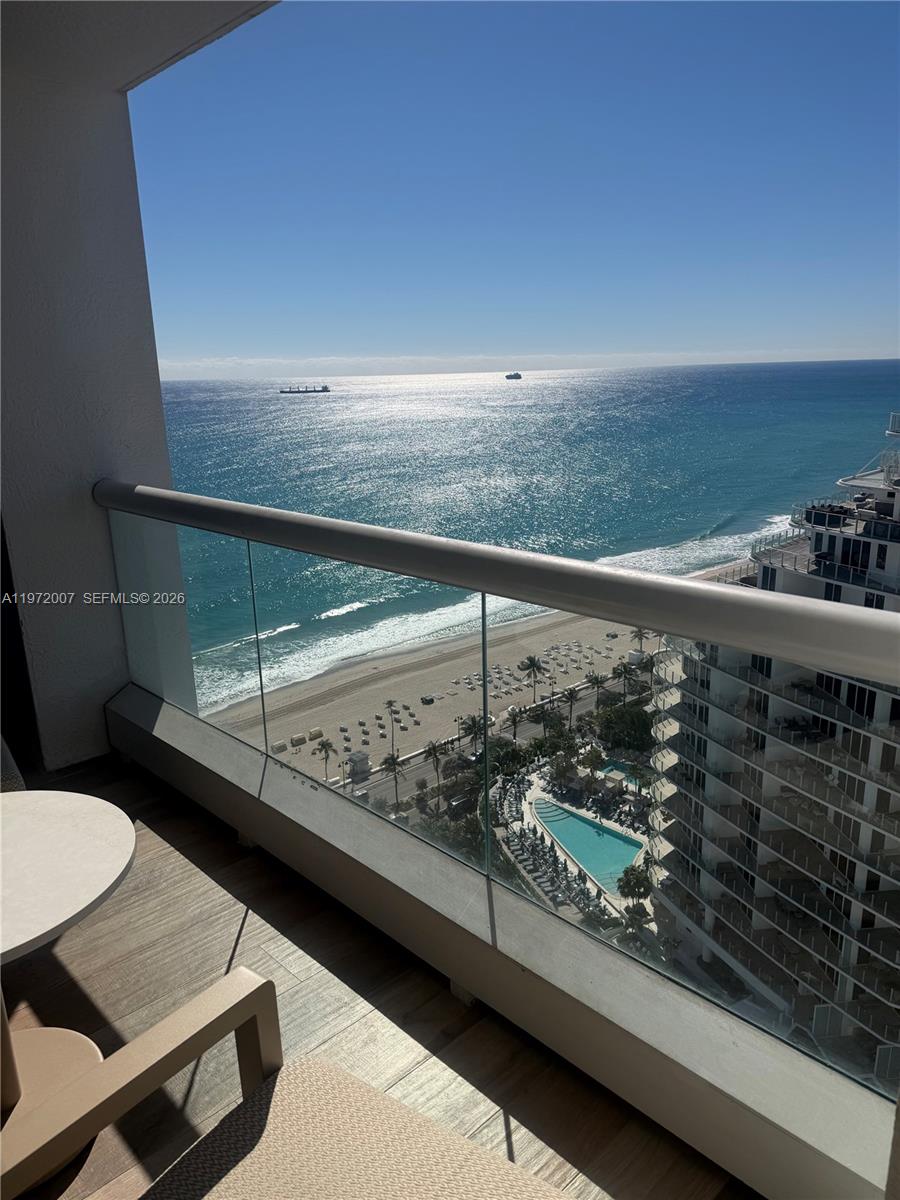 551 N Fort Lauderdale Bch Blvd #R2210 Fort Lauderdale, FL 33304