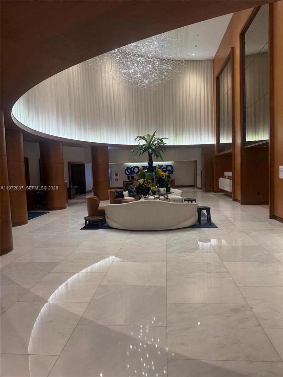 551 N Fort Lauderdale Bch Blvd #R2210 Fort Lauderdale, FL 33304