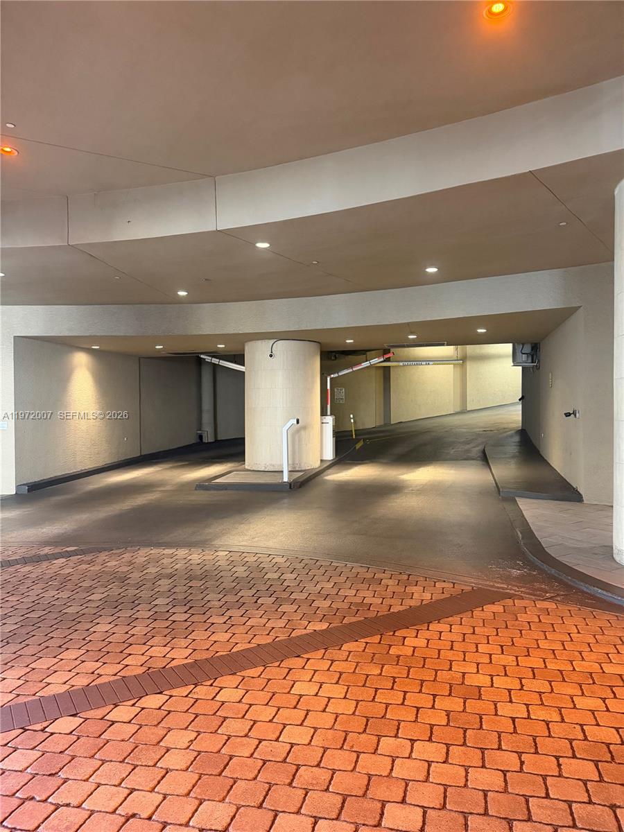 551 N Fort Lauderdale Bch Blvd #R2210 Fort Lauderdale, FL 33304