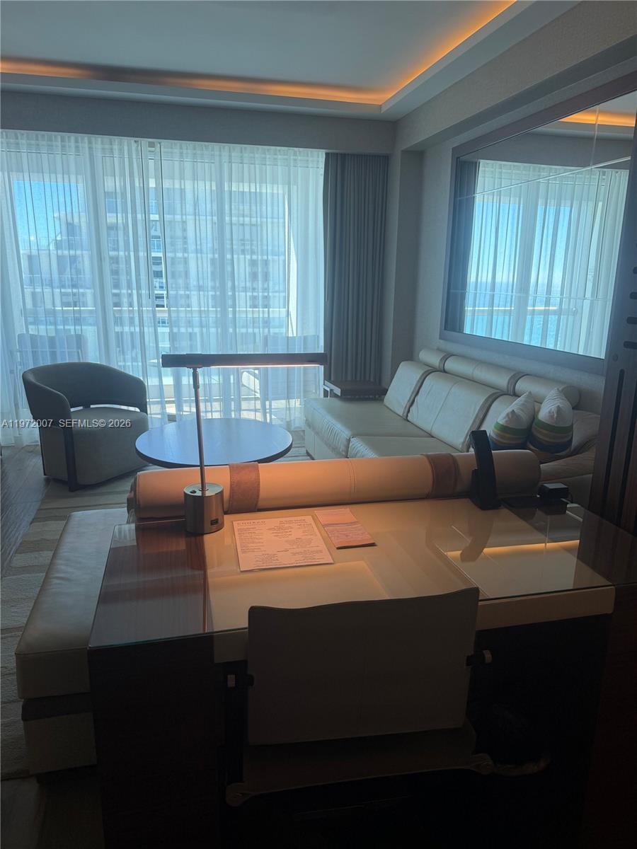 551 N Fort Lauderdale Bch Blvd #R2210 Fort Lauderdale, FL 33304