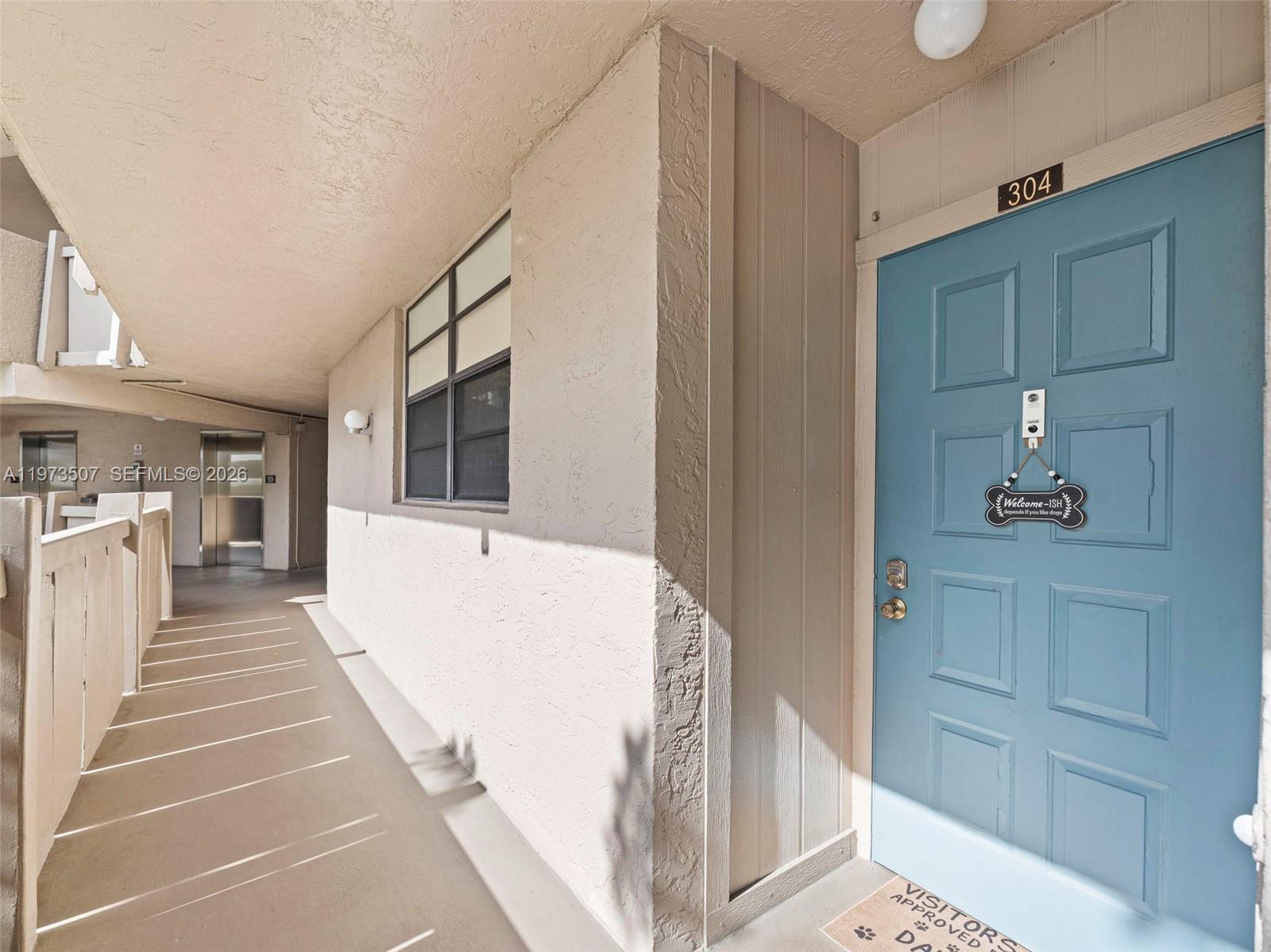 901 Colony Pt Cir #304 Pembroke Pines, FL 33026