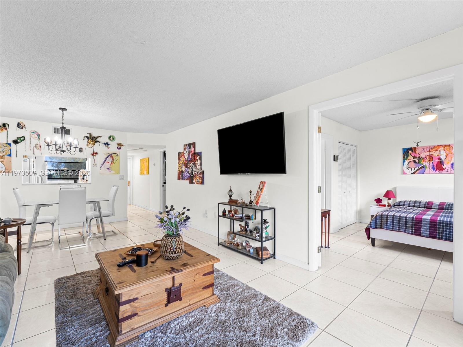901 Colony Pt Cir #304 Pembroke Pines, FL 33026