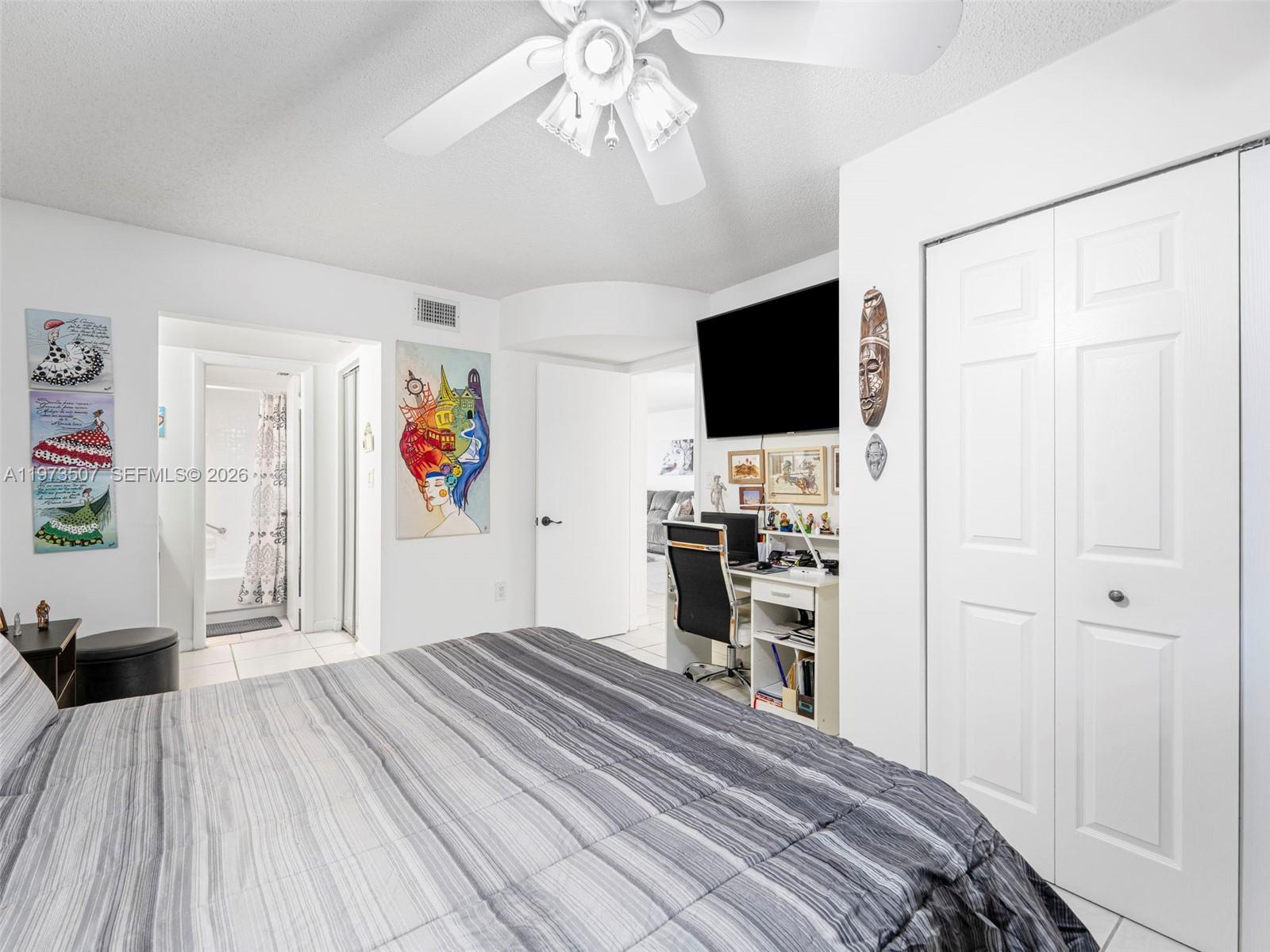 901 Colony Pt Cir #304 Pembroke Pines, FL 33026