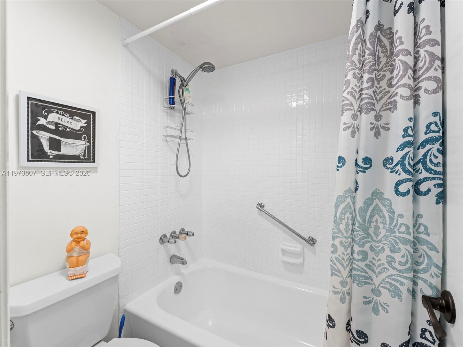 901 Colony Pt Cir #304 Pembroke Pines, FL 33026