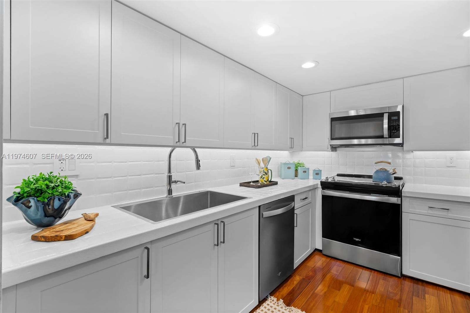 2600 Cardena St #PH4 Coral Gables, FL 33134