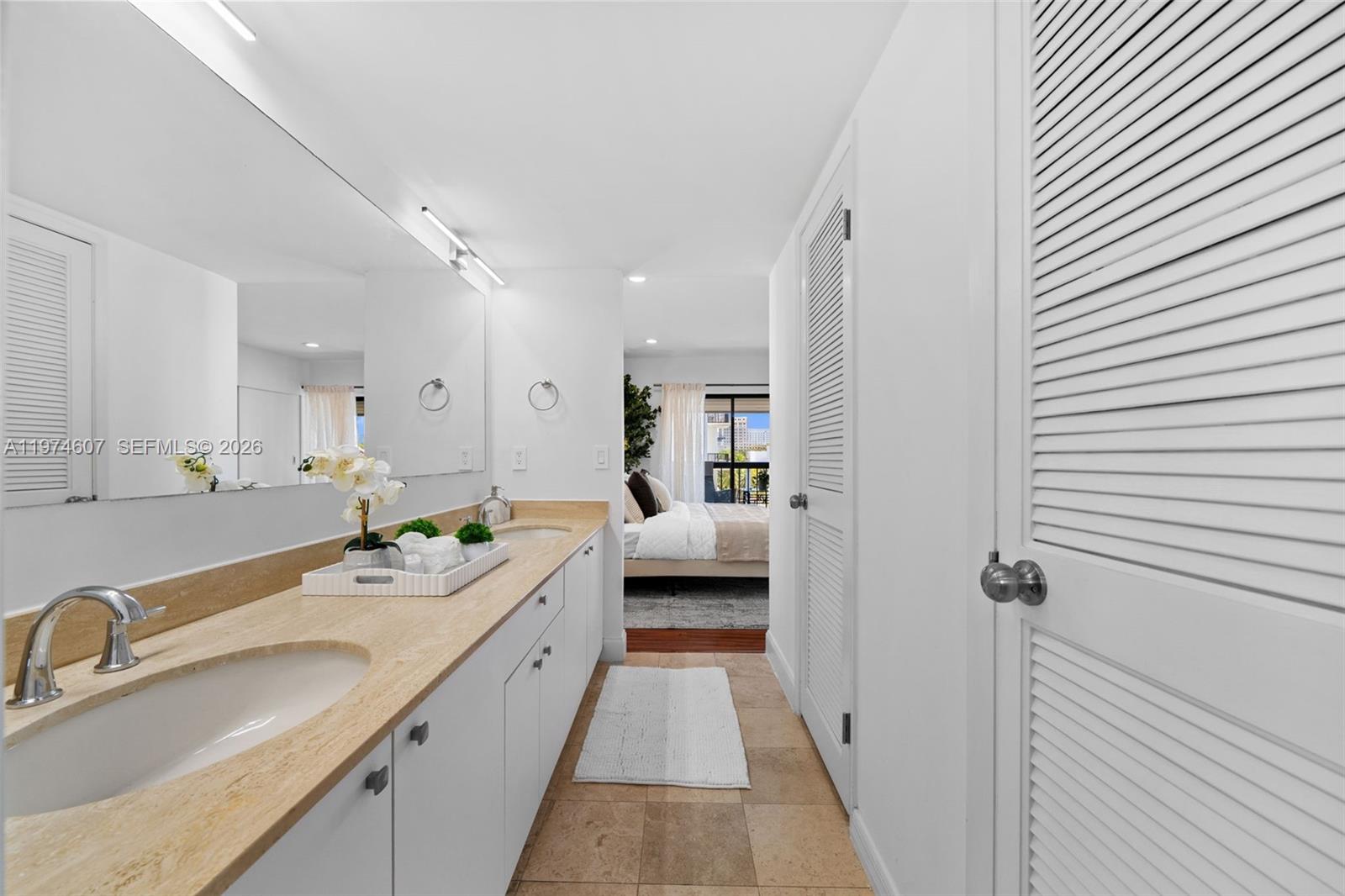 2600 Cardena St #PH4 Coral Gables, FL 33134