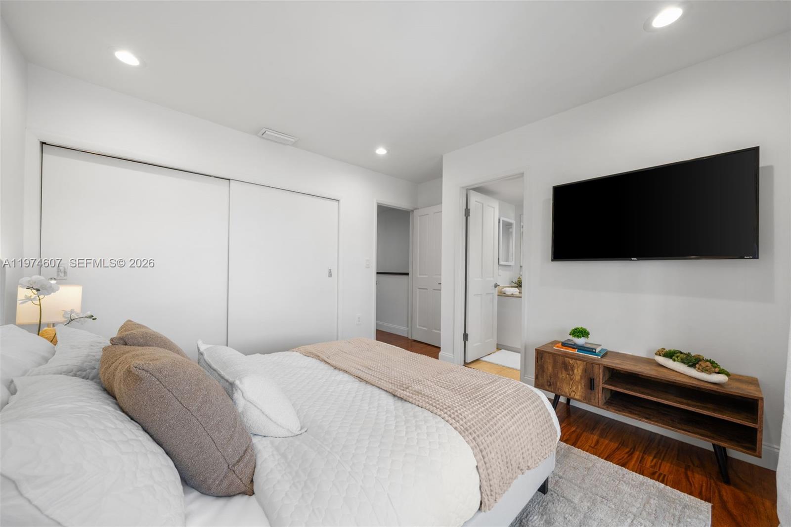 2600 Cardena St #PH4 Coral Gables, FL 33134