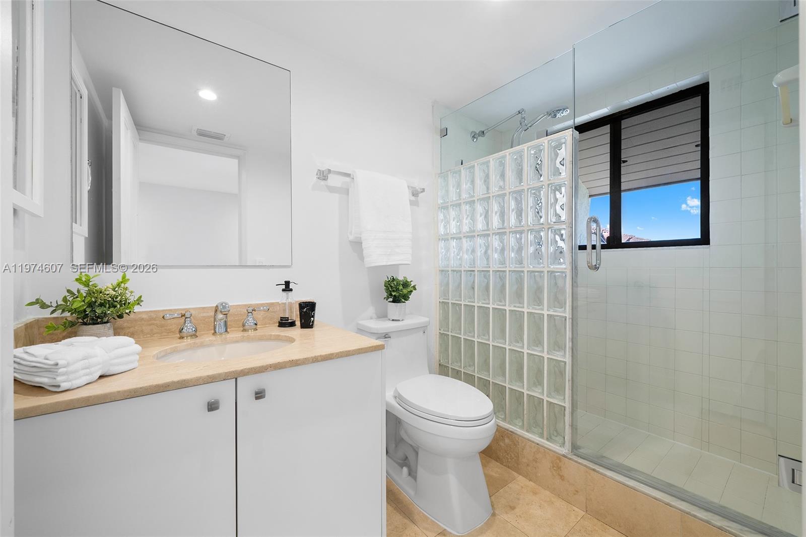 2600 Cardena St #PH4 Coral Gables, FL 33134