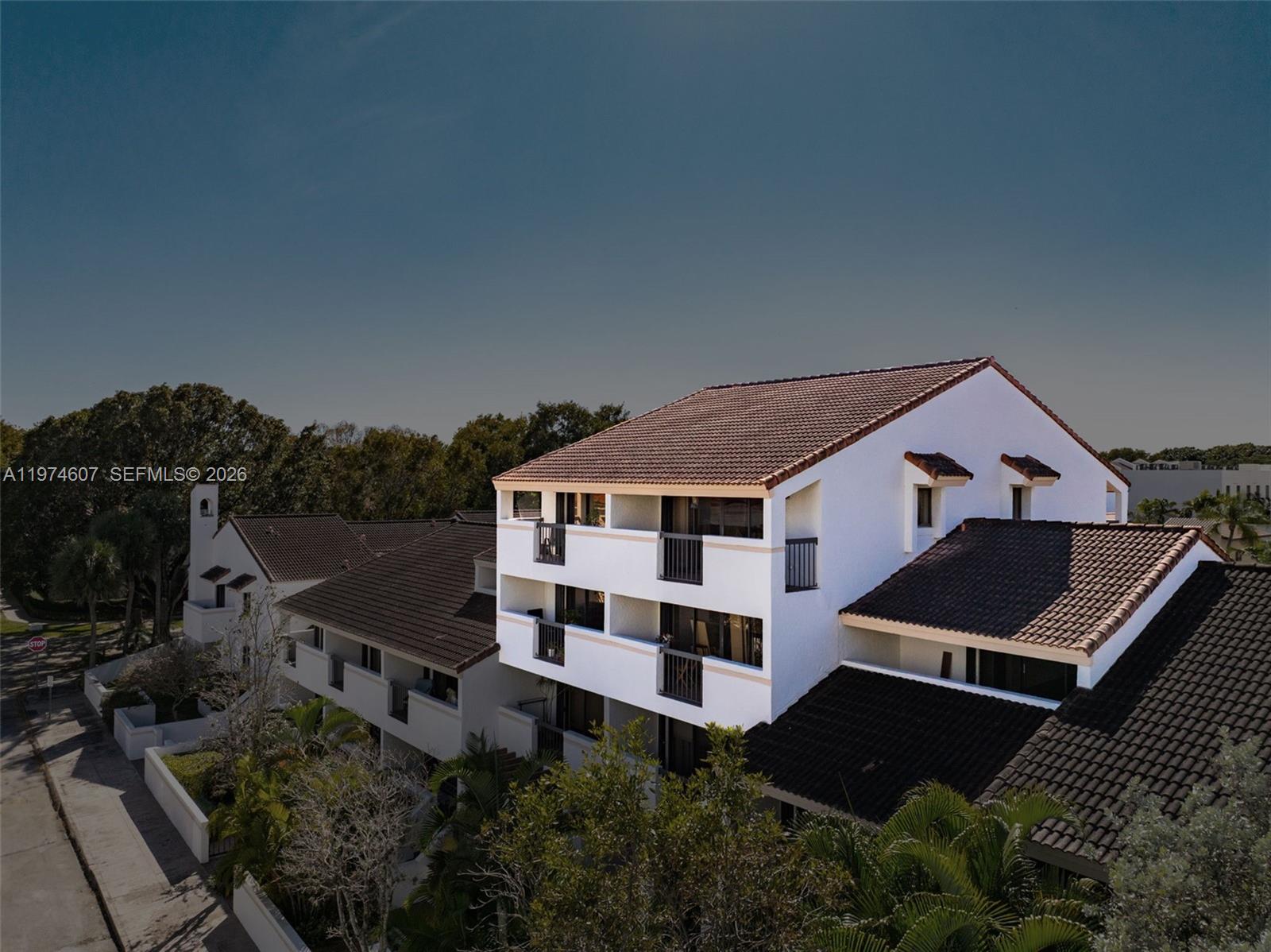 2600 Cardena St #PH4 Coral Gables, FL 33134