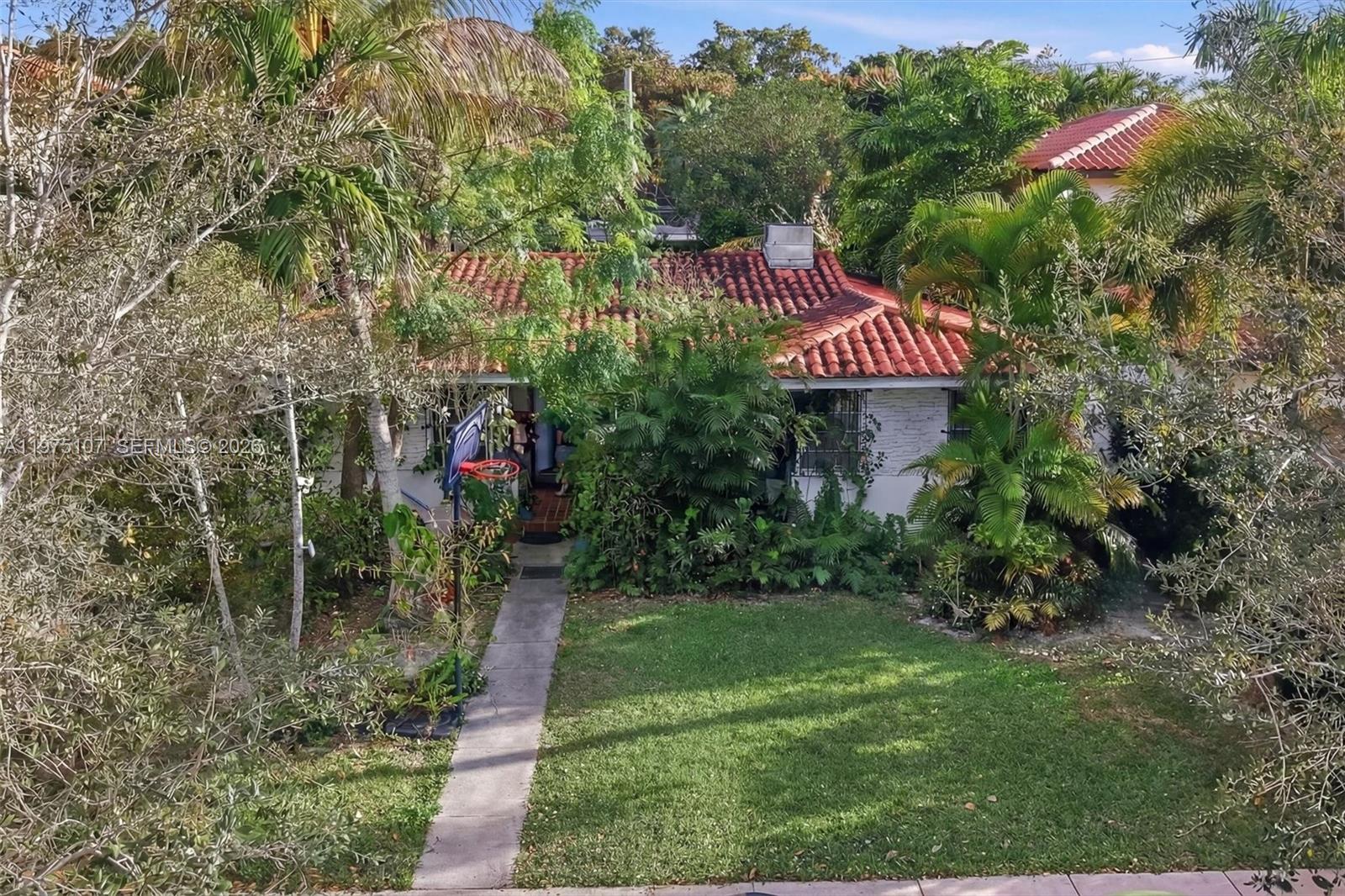 122 Camilo Ave Coral Gables, FL 33134