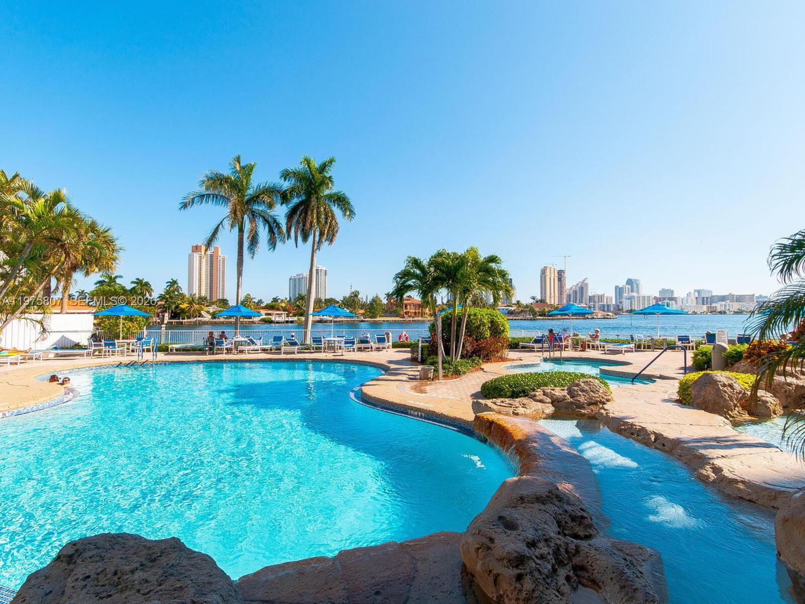 19101 NE 36th Ct #1003 Aventura, FL 33180