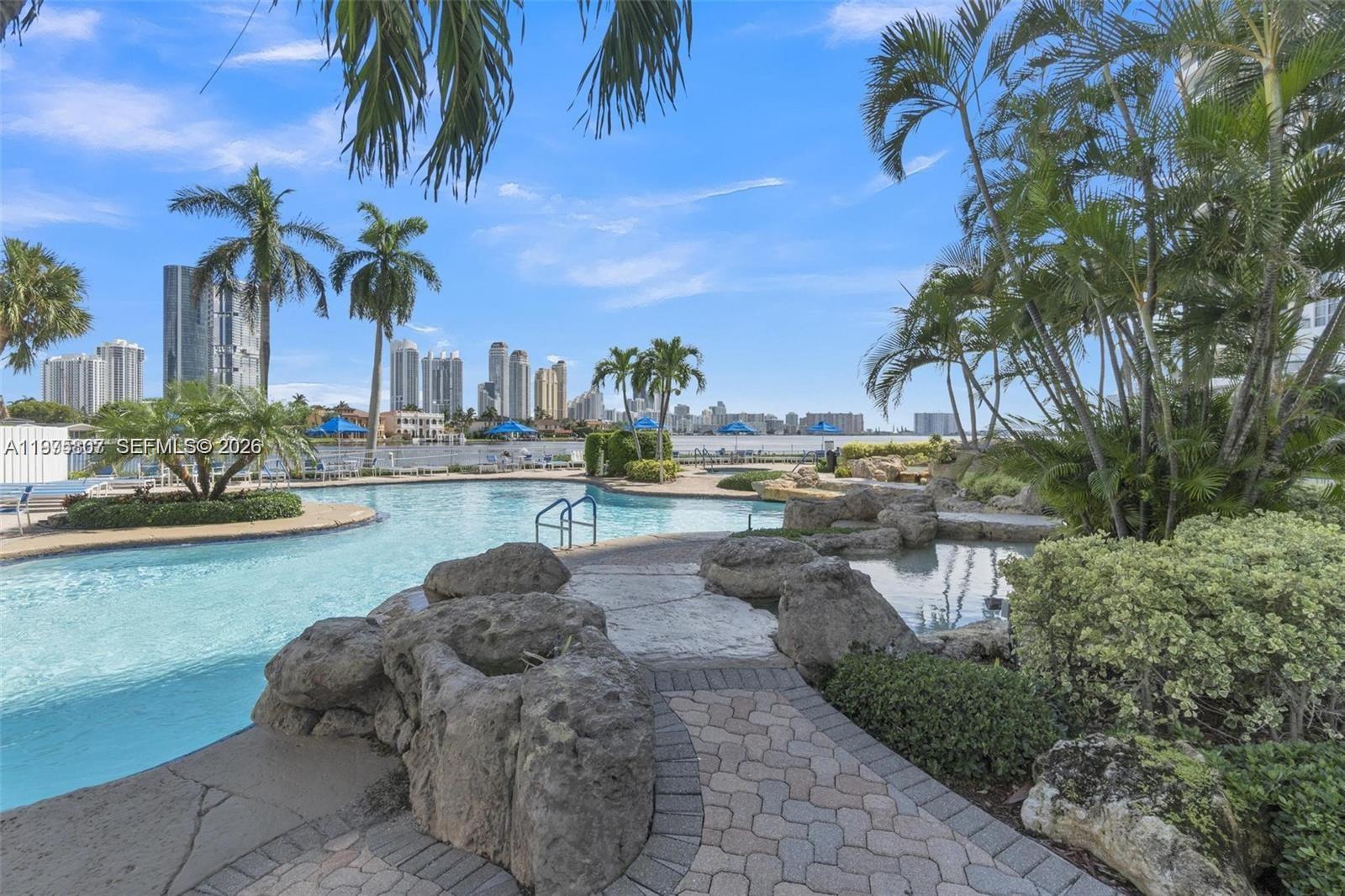 19101 NE 36th Ct #1003 Aventura, FL 33180