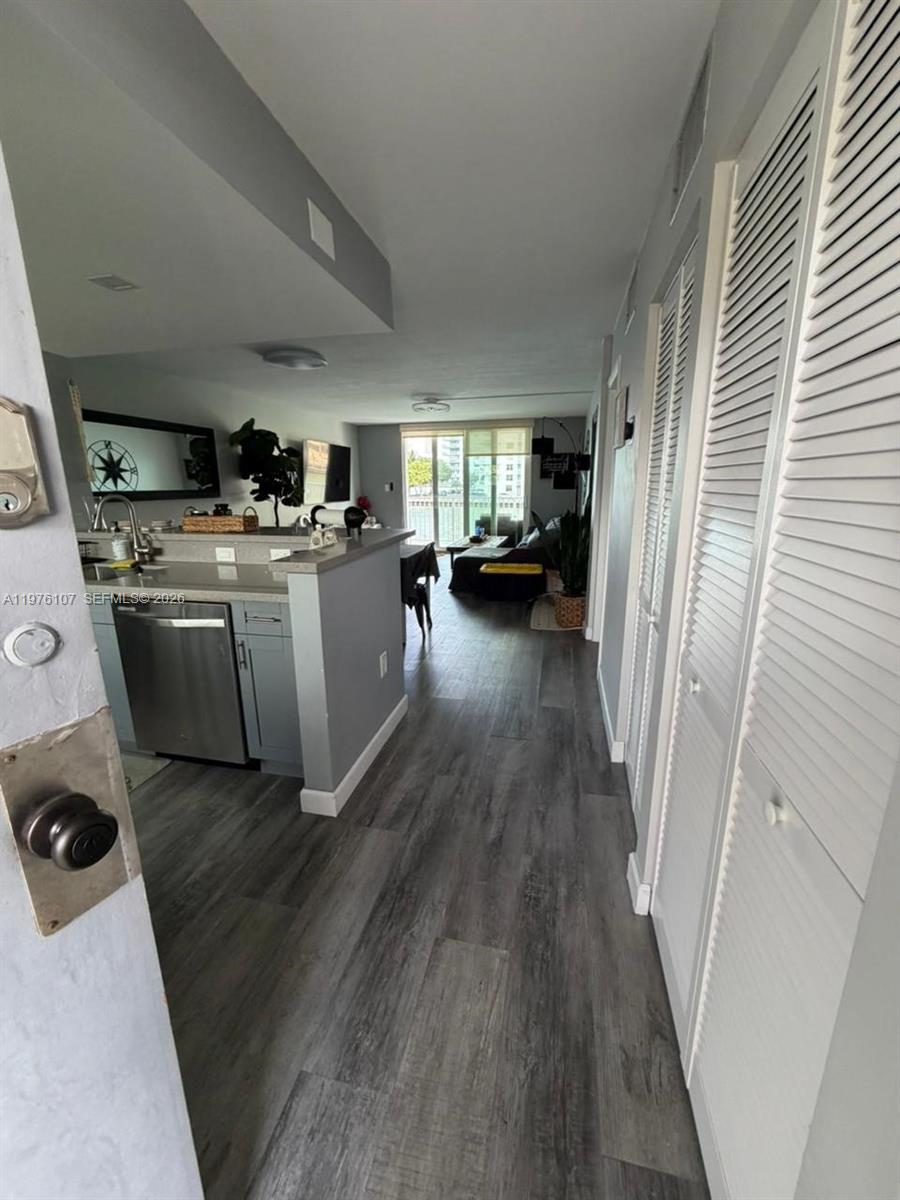 4000 NE 170th St #206 North Miami Beach, FL 33160