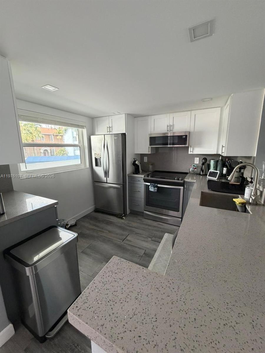 4000 NE 170th St #206 North Miami Beach, FL 33160