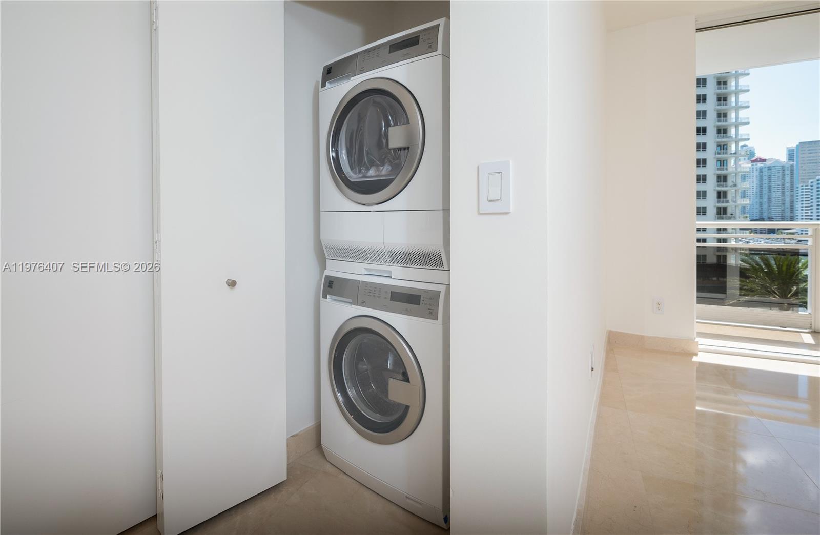 901 Brickell Key Blvd #901 Miami, FL 33131