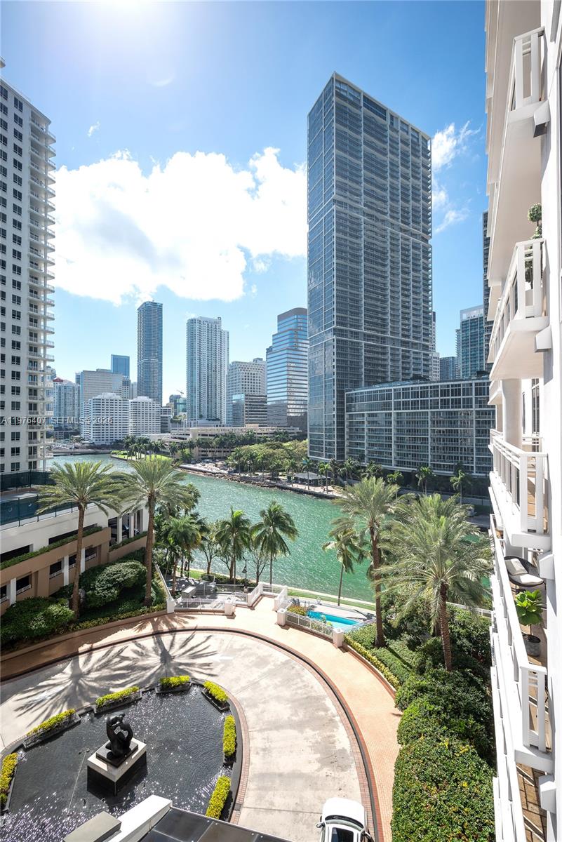 901 Brickell Key Blvd #901 Miami, FL 33131
