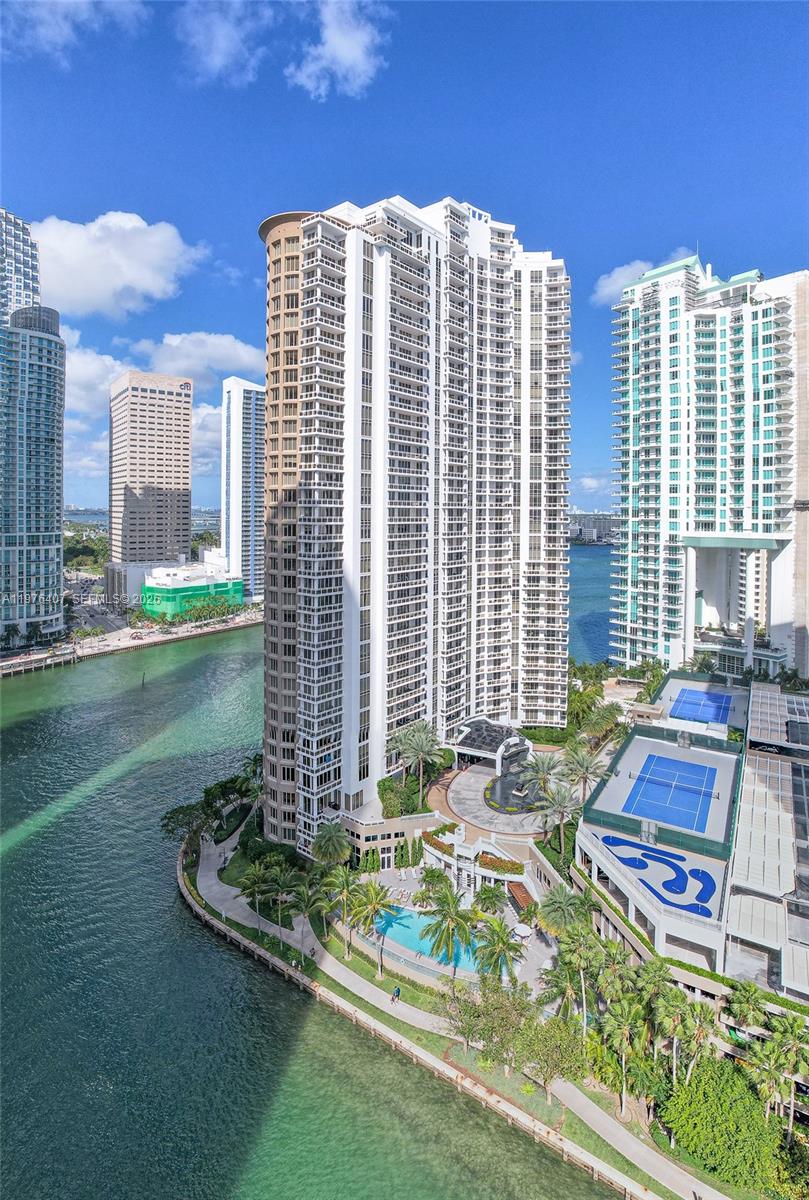 901 Brickell Key Blvd #901 Miami, FL 33131