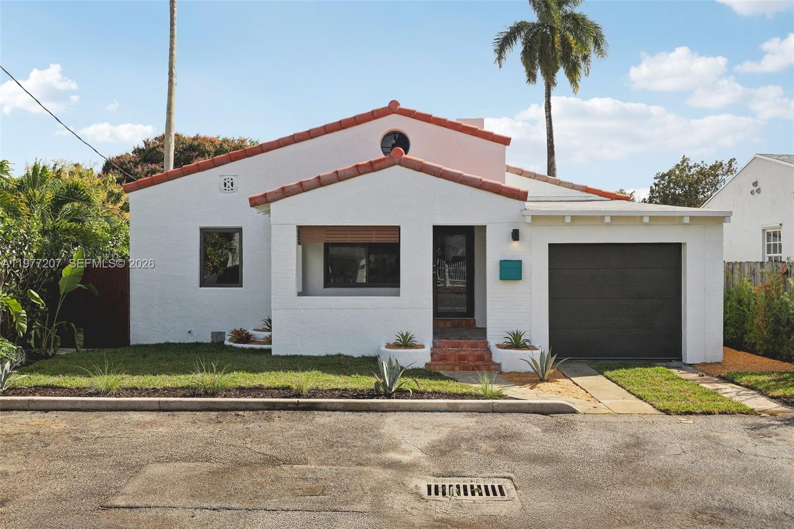 700 NE 87th St Miami, FL 33138