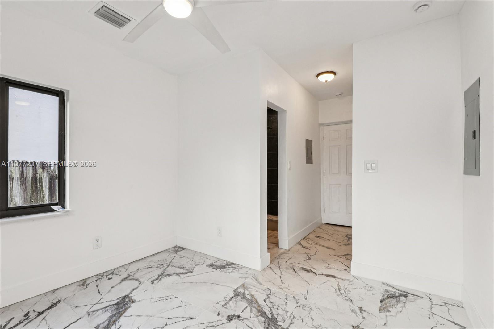 700 NE 87th St Miami, FL 33138