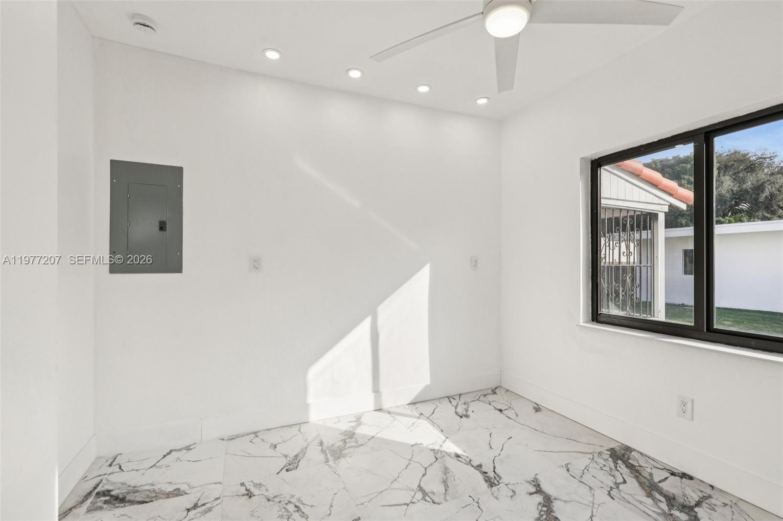 700 NE 87th St Miami, FL 33138