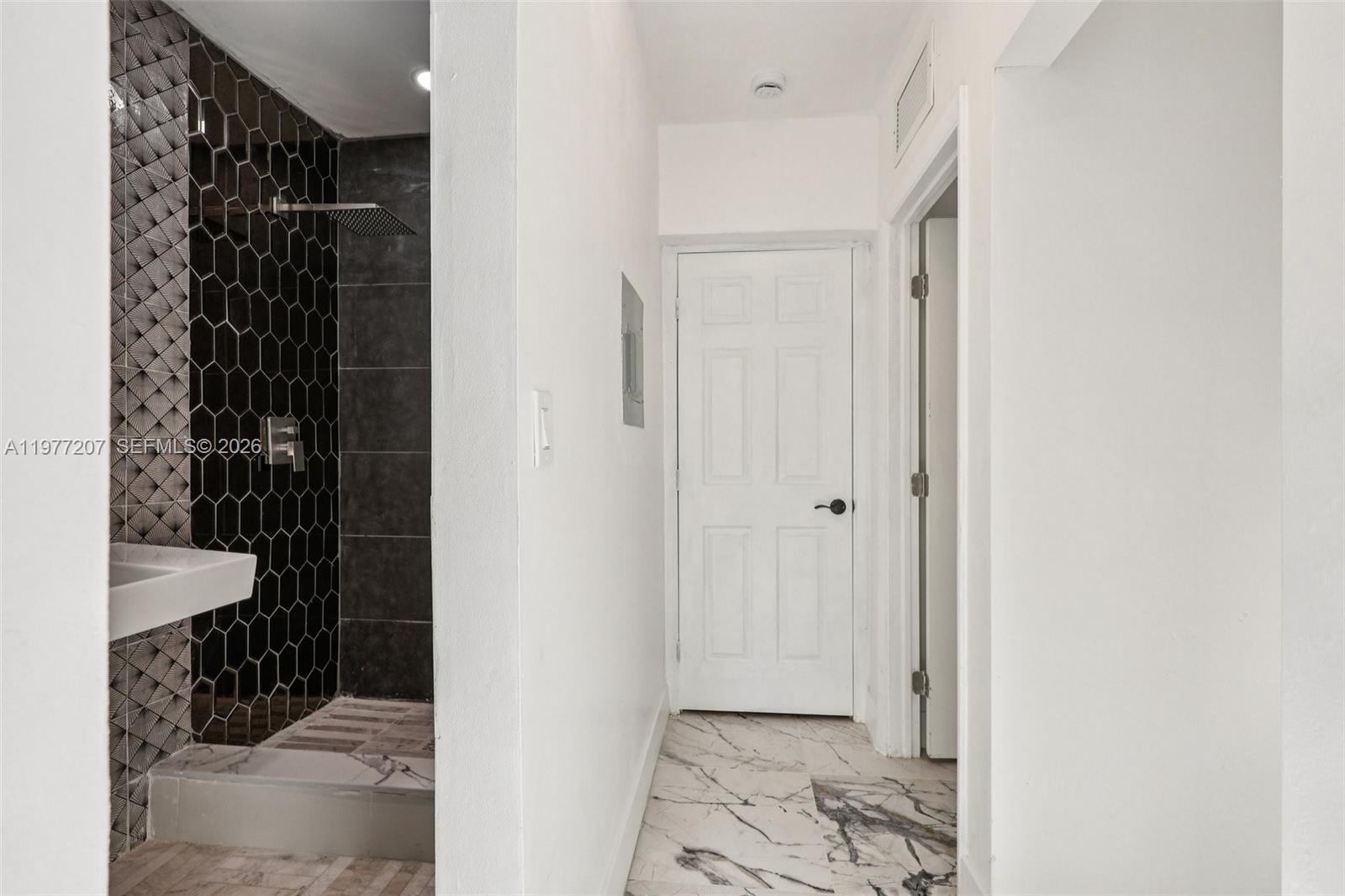 700 NE 87th St Miami, FL 33138