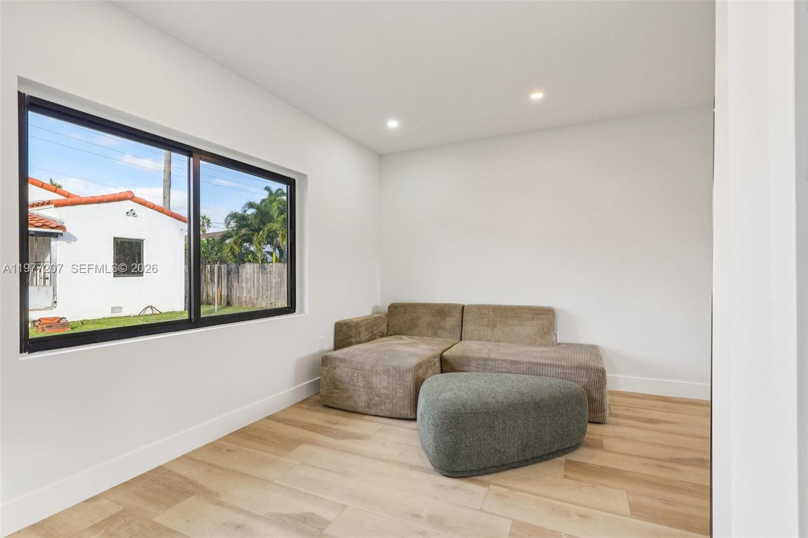 700 NE 87th St Miami, FL 33138