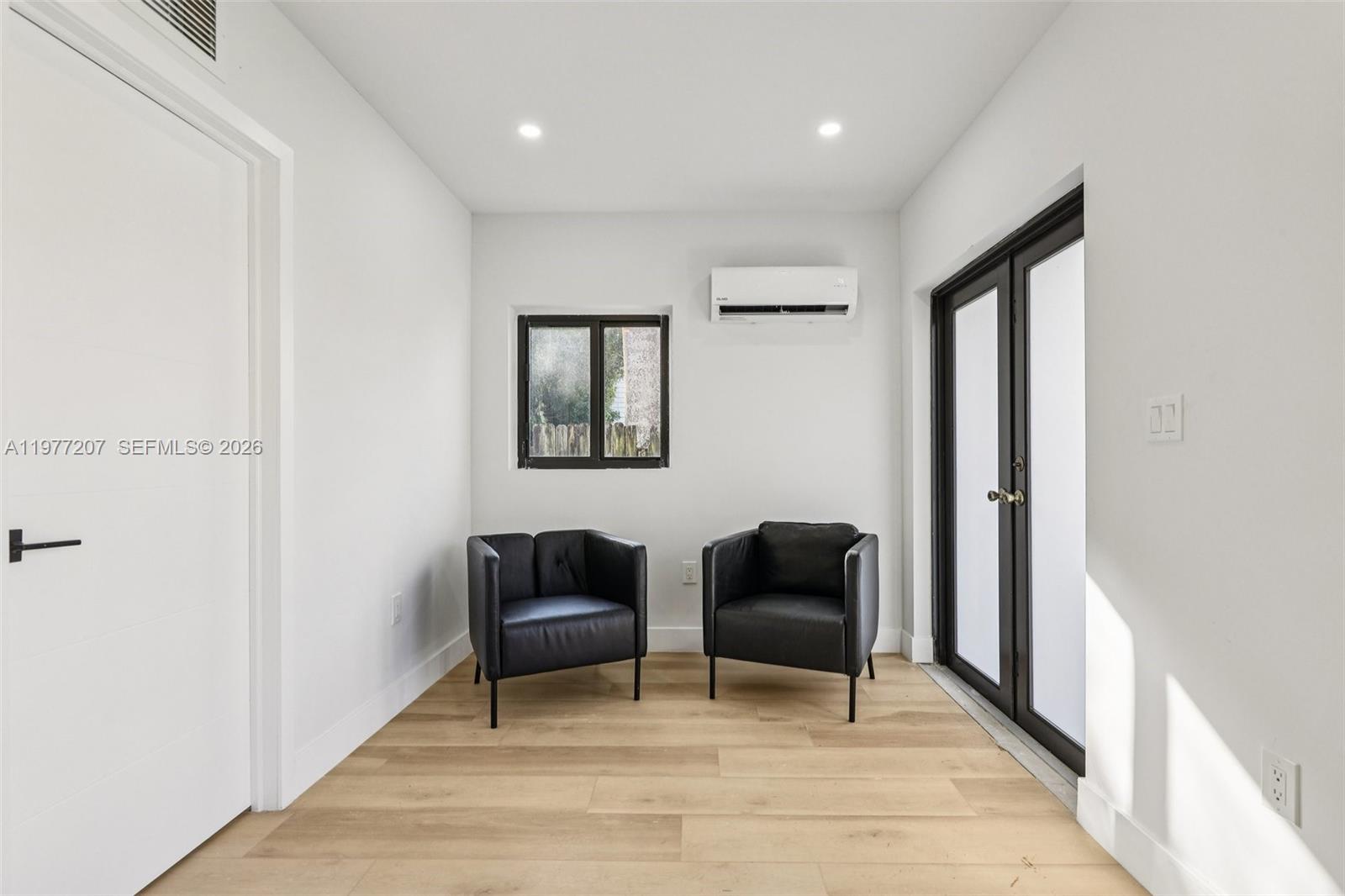 700 NE 87th St Miami, FL 33138