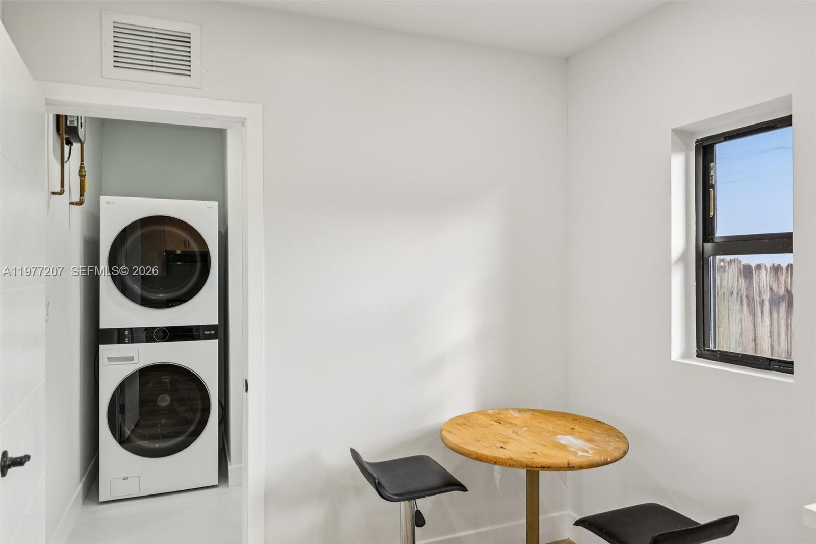 700 NE 87th St Miami, FL 33138