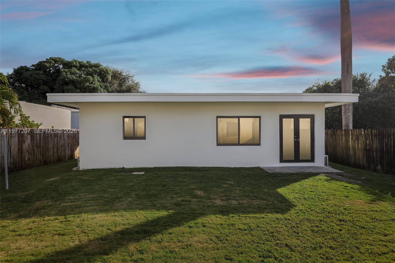 700 NE 87th St Miami, FL 33138