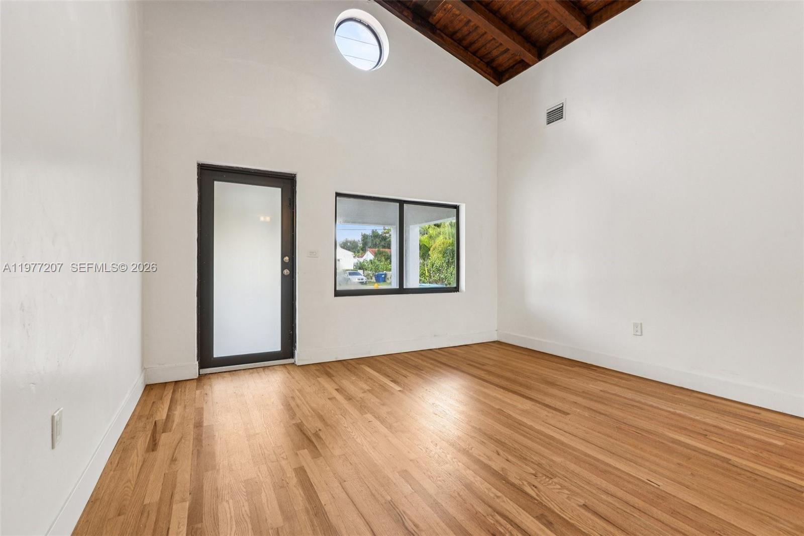 700 NE 87th St Miami, FL 33138