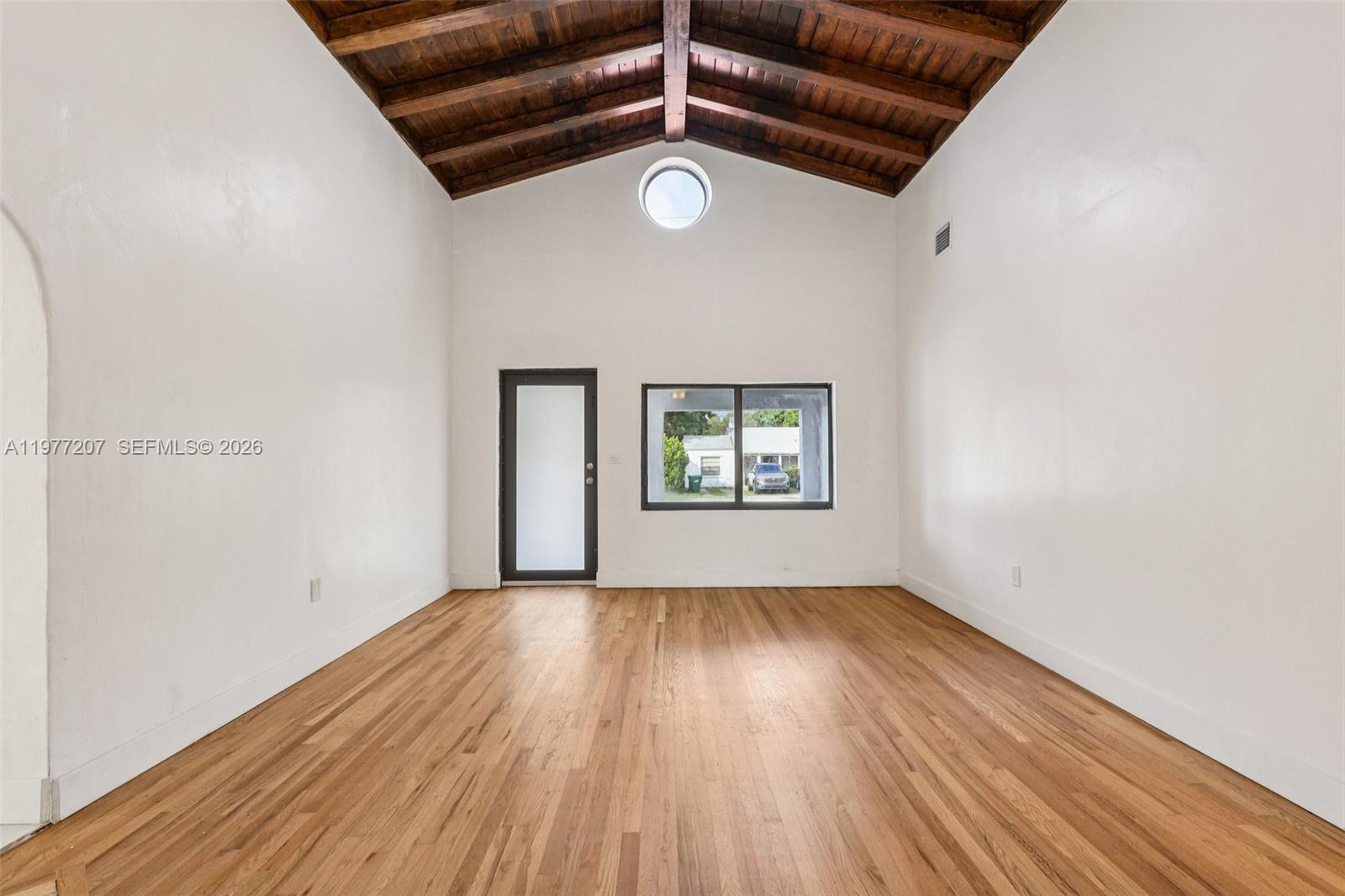 700 NE 87th St Miami, FL 33138