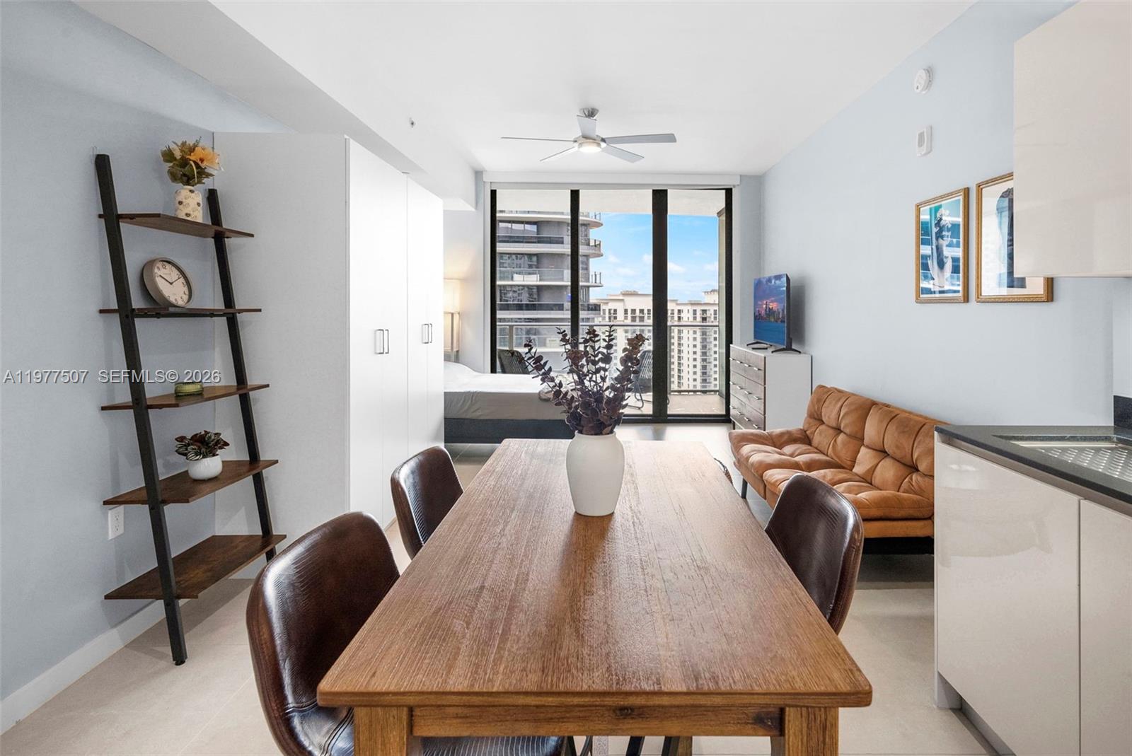 1010 Brickell Ave #3610 Miami, FL 33131