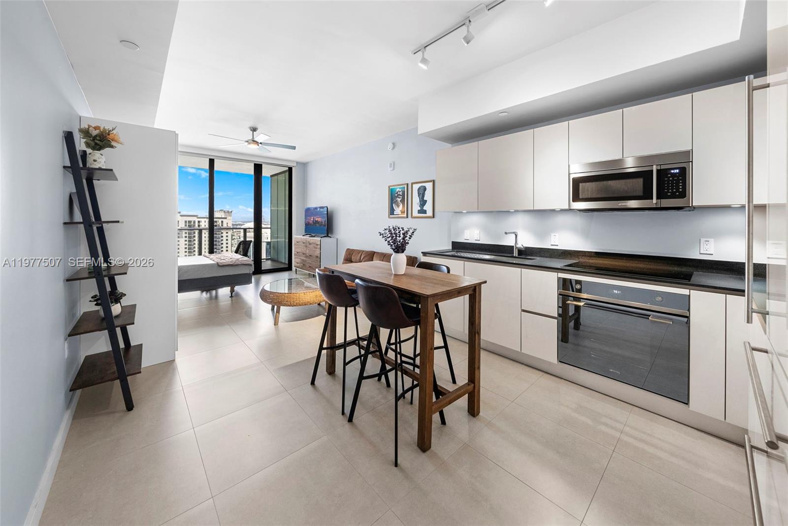 1010 Brickell Ave #3610 Miami, FL 33131