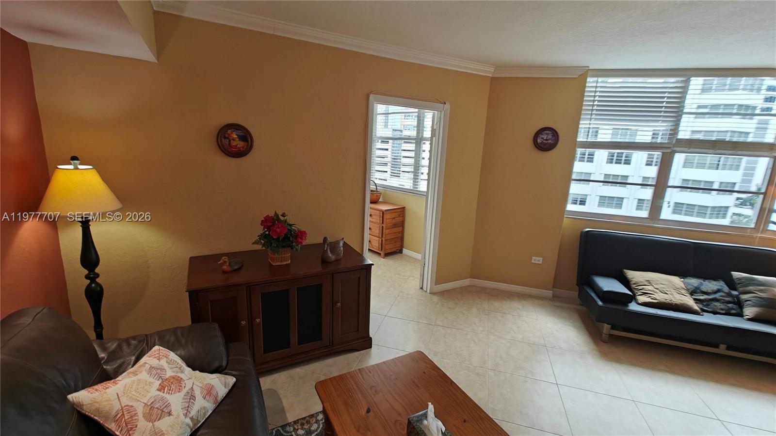 825 Brickell Bay Dr #841 Miami, FL 33131