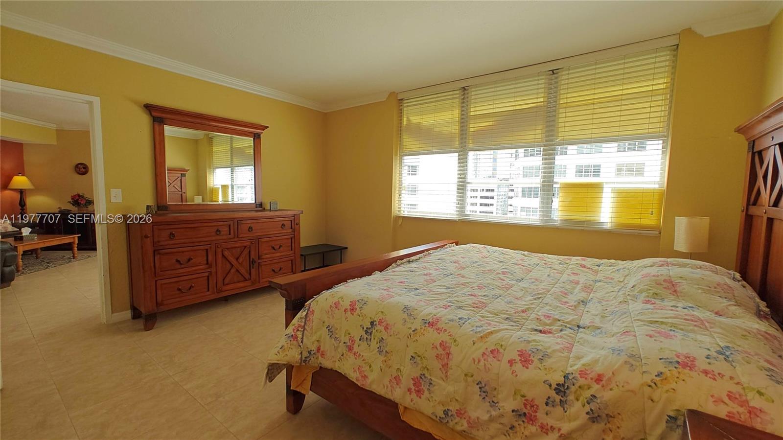 825 Brickell Bay Dr #841 Miami, FL 33131