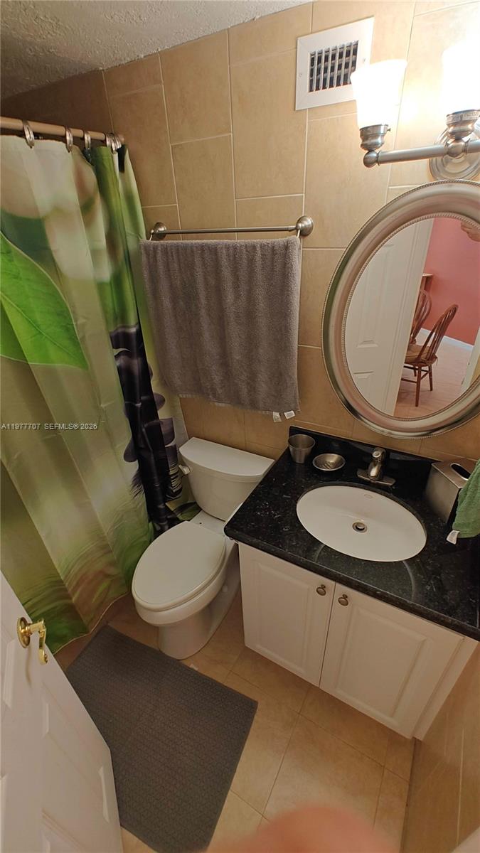 825 Brickell Bay Dr #841 Miami, FL 33131