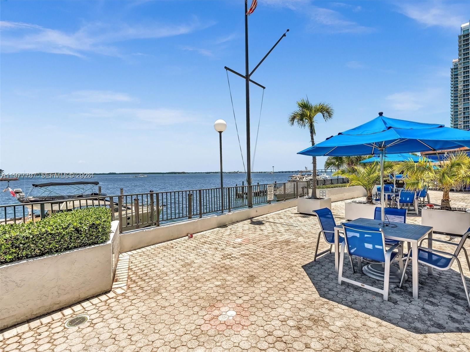 825 Brickell Bay Dr #841 Miami, FL 33131