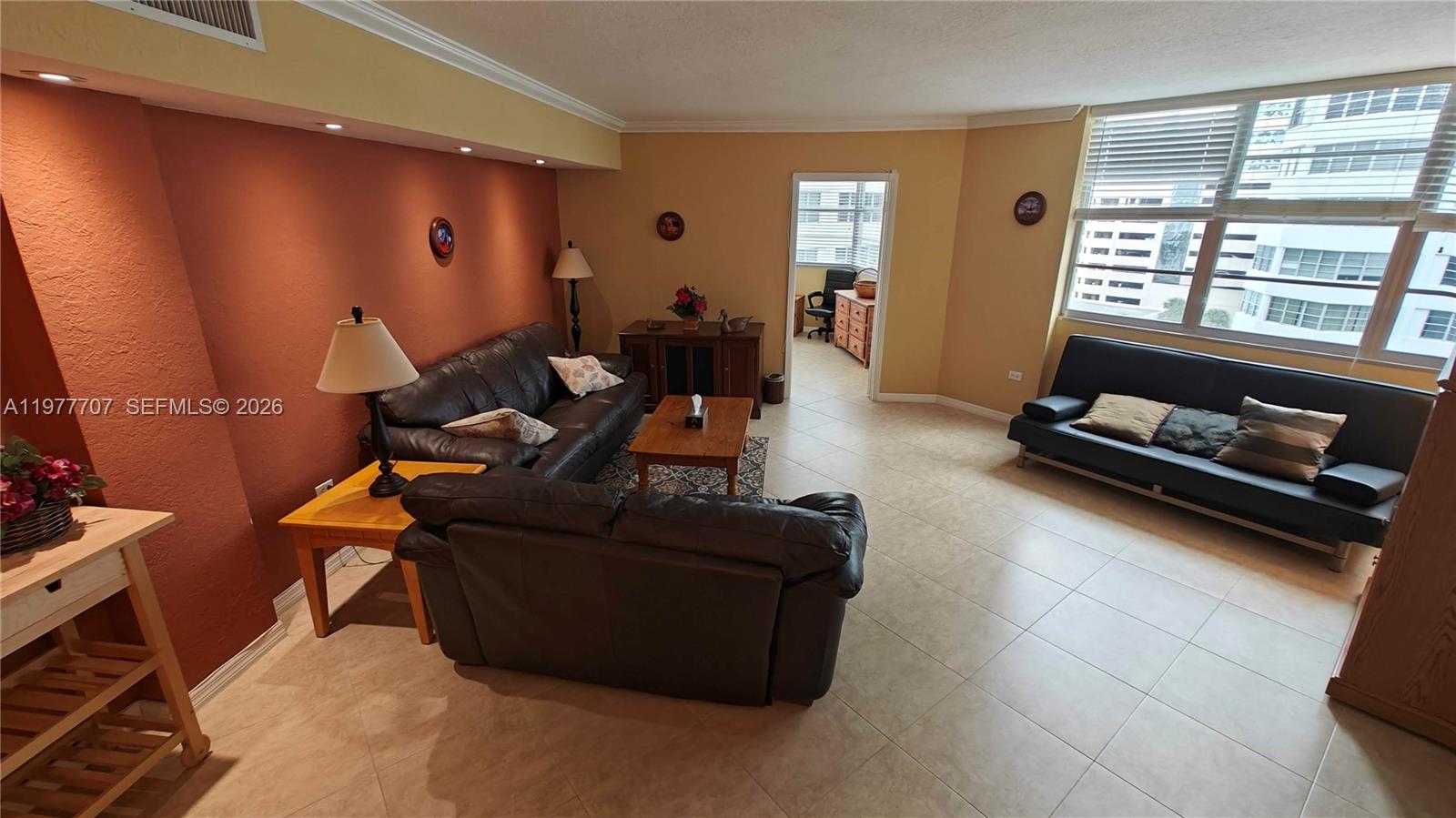 825 Brickell Bay Dr #841 Miami, FL 33131