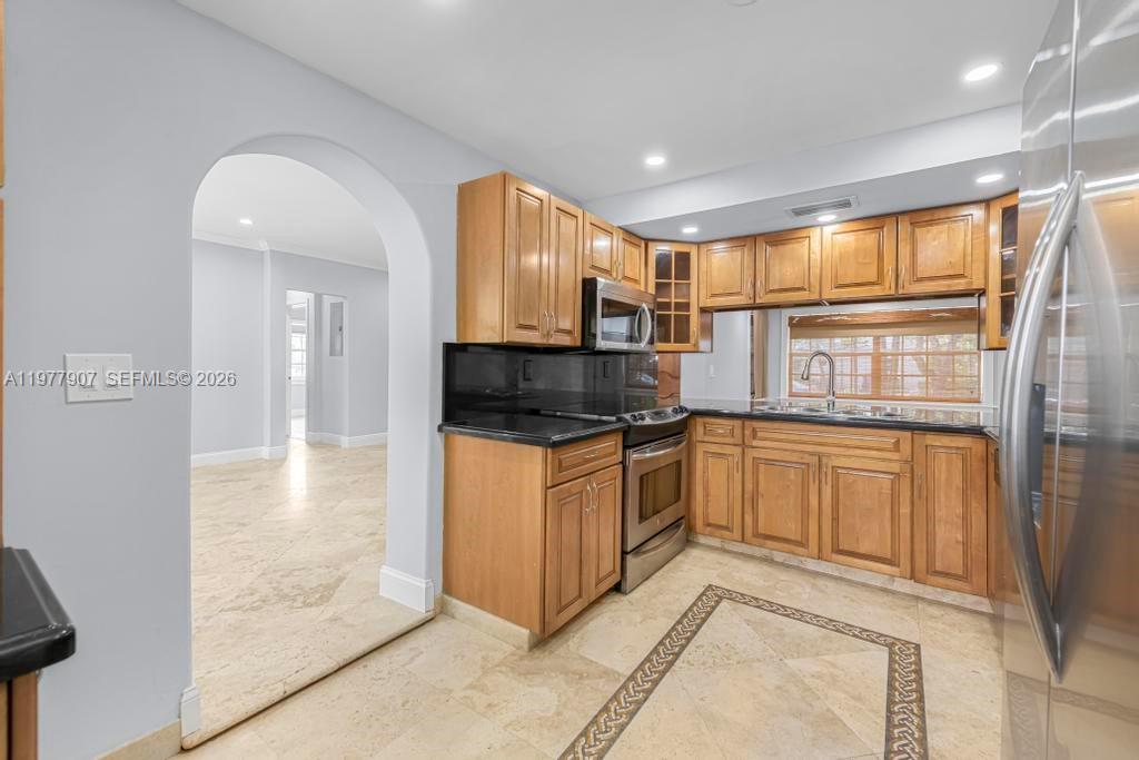 2301 Tequesta Ln Coconut Grove, FL 33133