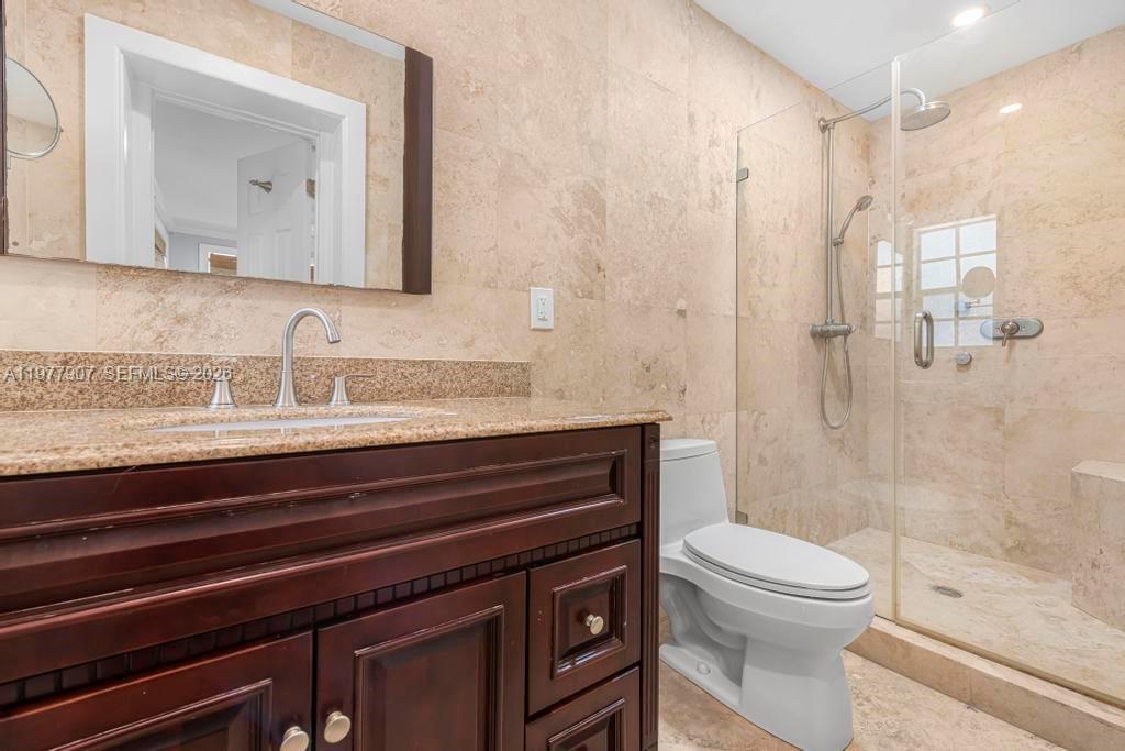 2301 Tequesta Ln Coconut Grove, FL 33133