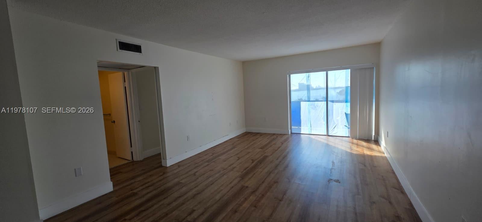 400 Kings Pt Dr #505