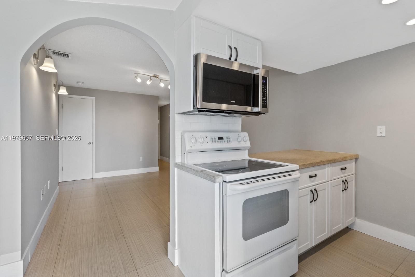 777 SW 9th Ave #413 Miami, FL 33130