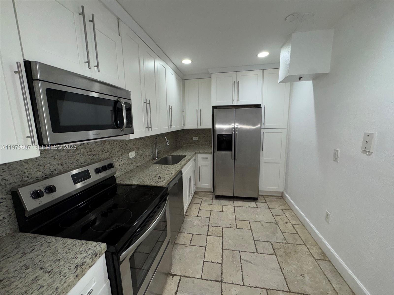 20505 E Country Clb Dr #135