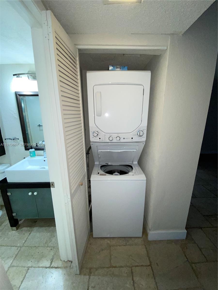 20505 E Country Clb Dr #135 Aventura, FL 33180