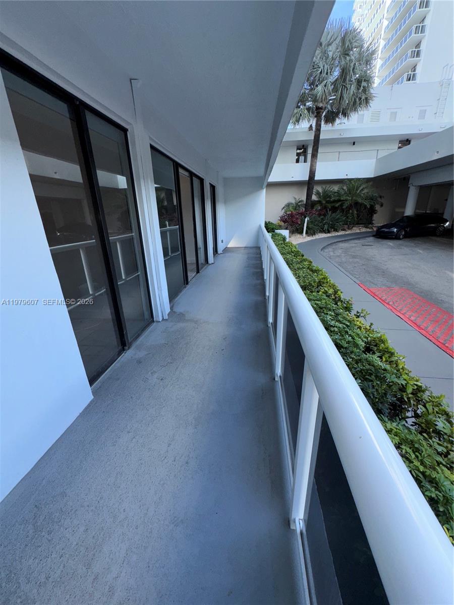 20505 E Country Clb Dr #135 Aventura, FL 33180