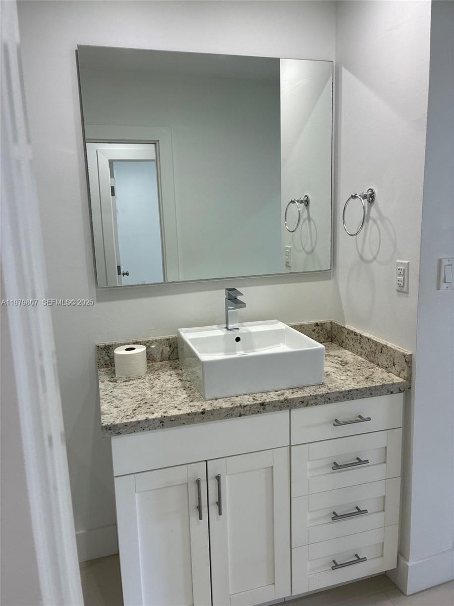 11543 SW 109th Rd #24B Miami, FL 33176