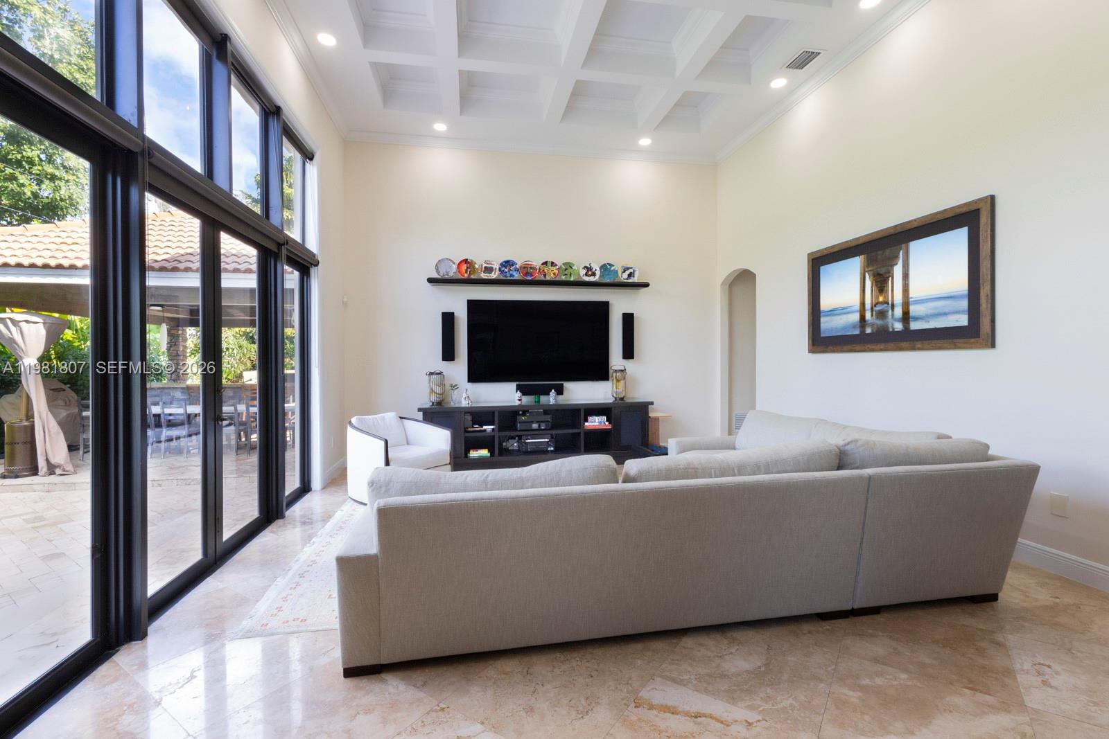 7140 SW 70th Ave Miami, FL 33143