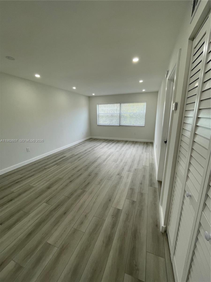 365 NE 125th St #409